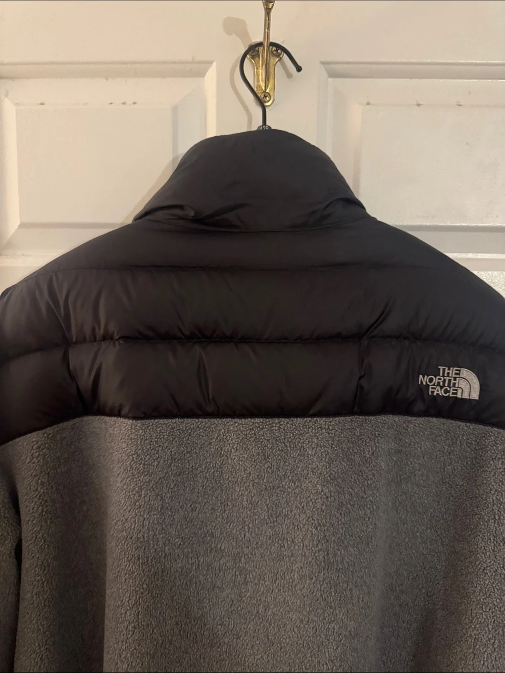 The North Face Men’s Black & Gray Hybrid Puffer Fleece Jacket